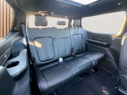 New 2026 Jeep Grand Wagoneer Limited AWD/4WD image 26