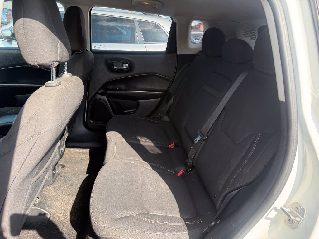 Used 2018 Jeep Compass Sport FWD image 35