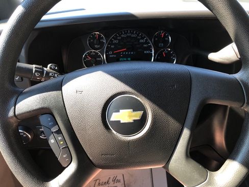 Used 2025 Chevrolet Express 2500 w/ Driver Convenience Package RWD image 30