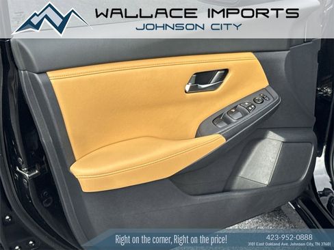 Used 2022 Nissan Sentra SV w/ SV Premium Package image 13