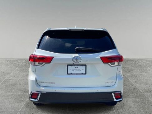 Used 2018 Toyota Highlander Limited FWD image 4