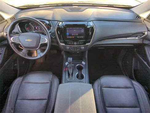 Used 2021 Chevrolet Traverse LT w/ LT Premium Package image 19