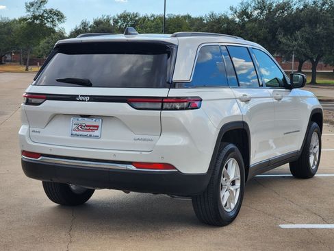 Used 2024 Jeep Grand Cherokee Laredo X w/ Luxury Tech Group I AWD/4WD image 6
