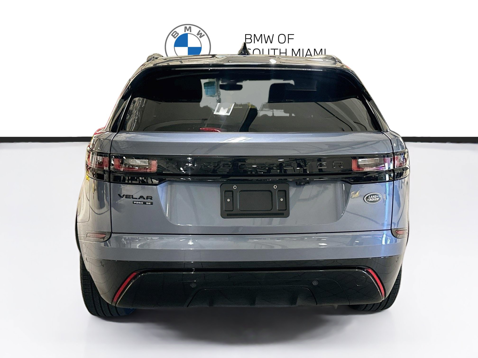 Used 2019 Land Rover Range Rover Velar R-Dynamic SE AWD/4WD image 6