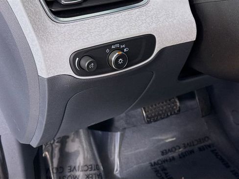 Used 2020 Chevrolet Bolt LT image 13