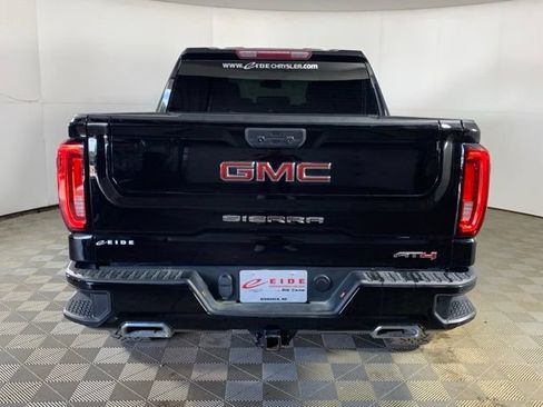 Used 2022 GMC Sierra 1500 AT4 AWD/4WD image 12