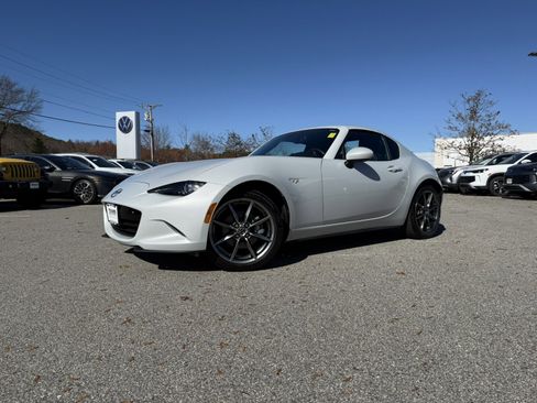 Used 2017 MAZDA MX-5 Miata RF Grand Touring image 1