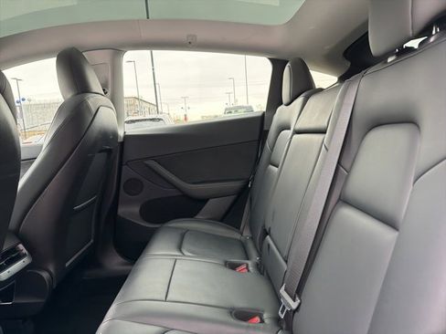 Used 2023 Tesla Model Y Long Range image 19