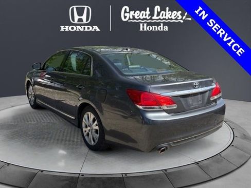 Used 2012 Toyota Avalon FWD image 4