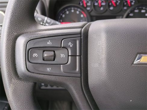 Used 2025 Chevrolet Silverado 2500 Custom w/ Custom Value Package image 30