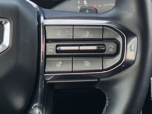 Used 2025 GMC Acadia Elevation FWD image 27