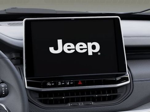 New 2026 Jeep Compass Latitude AWD/4WD image 18
