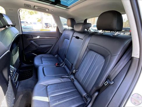 Used 2020 Audi Q5 2.0T Premium Plus w/ Premium Plus Package AWD/4WD image 19