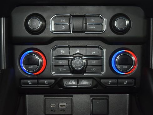 Used 2023 Chevrolet Tahoe LT AWD/4WD image 32