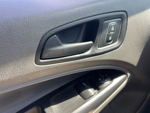 Used 2022 Ford Transit Connect XL FWD image 25