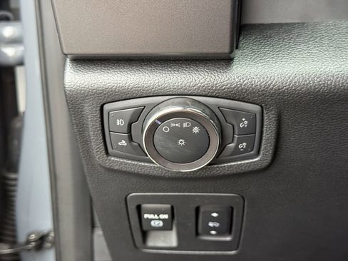 Used 2019 Ford F150 XLT w/ Equipment Group 302A Luxury RWD image 29