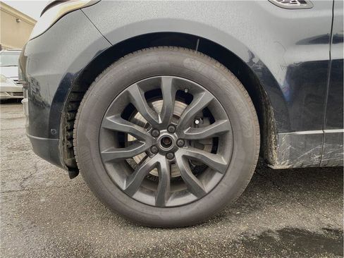 Used 2016 Land Rover Range Rover Sport HSE image 10