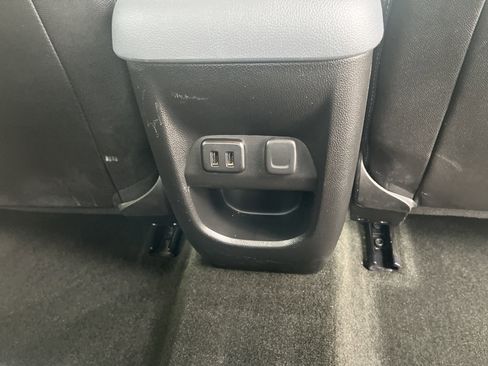 Used 2016 Chevrolet Colorado Z71 image 16