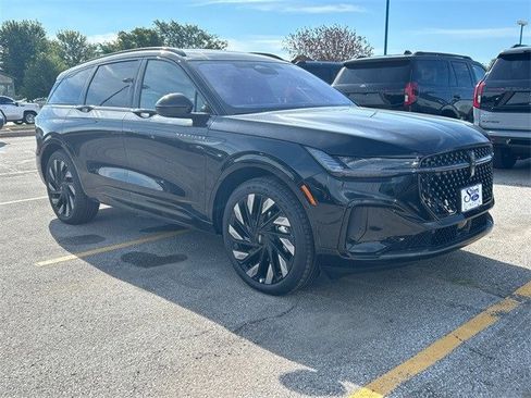New 2025 Lincoln Nautilus Reserve w/ Jet Appearance Package image 2