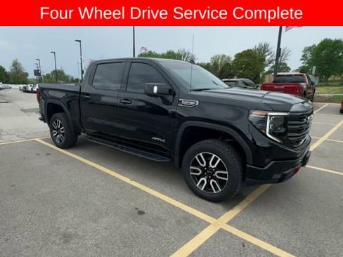 Used 2024 GMC Sierra 1500 AT4 w/ Technology Package image 2