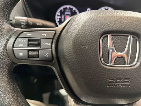 Used 2025 Honda CR-V EX image 26