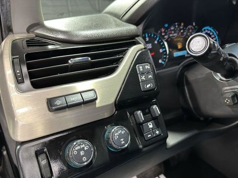 Used 2018 GMC Yukon XL Denali w/ Denali Ultimate Package AWD/4WD image 19
