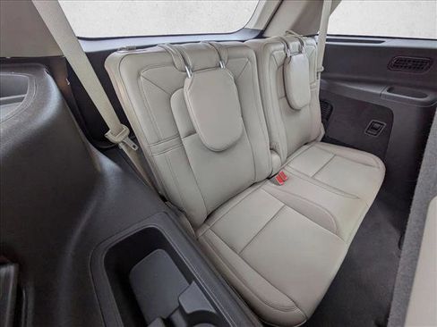 Used 2023 Lincoln Aviator Reserve w/ Equipment Group 201A image 17