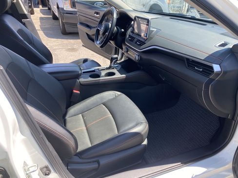 Used 2020 Nissan Altima 2.5 SR FWD image 19