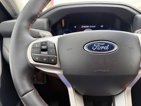 New 2026 Ford Explorer Active RWD image 24