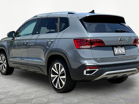 Used 2023 Volkswagen Taos SE FWD image 4