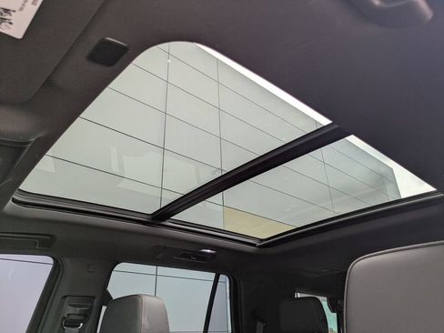 Used 2023 Chevrolet Tahoe RST w/ Luxury Package RWD image 21