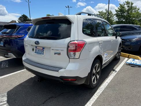 Used 2018 Subaru Forester 2.5i Premium AWD/4WD image 3