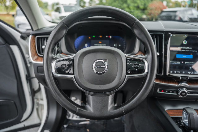 Used 2024 Volvo XC60 B5 Plus w/ Protection Package Premier AWD/4WD image 32