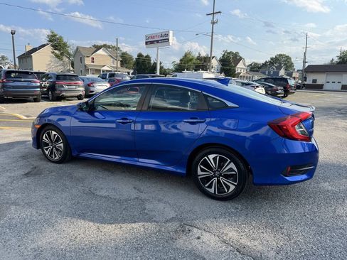 Used 2018 Honda Civic EX-T image 12