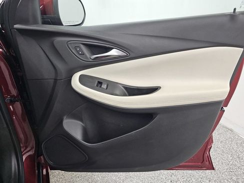Used 2023 Buick Encore GX Essence w/ Sport Touring Package FWD image 24
