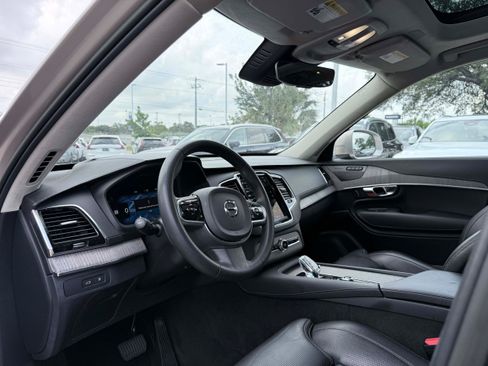 Certified 2023 Volvo XC90 T8 Ultimate w/ Lounge Package AWD/4WD image 10