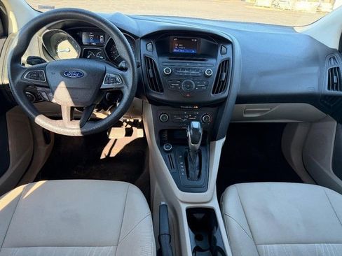 Used 2015 Ford Focus SE image 10