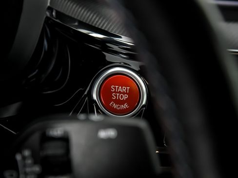 Used 2018 BMW M5 w/ Executive Package image 31