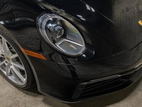 Used 2020 Porsche 911 Carrera RWD image 17
