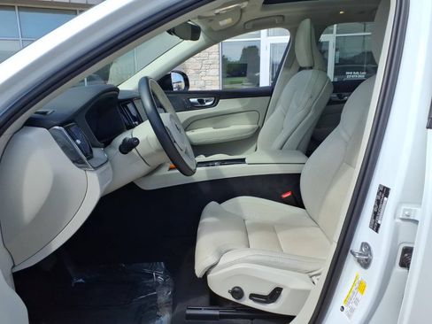 Used 2023 Volvo XC60 B6 Ultimate w/ Climate Package AWD/4WD image 24