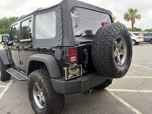 Used 2012 Jeep Wrangler Unlimited Sport AWD/4WD image 19