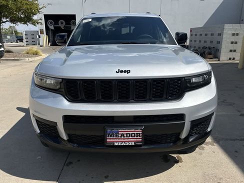 New 2025 Jeep Grand Cherokee L Altitude AWD/4WD image 6