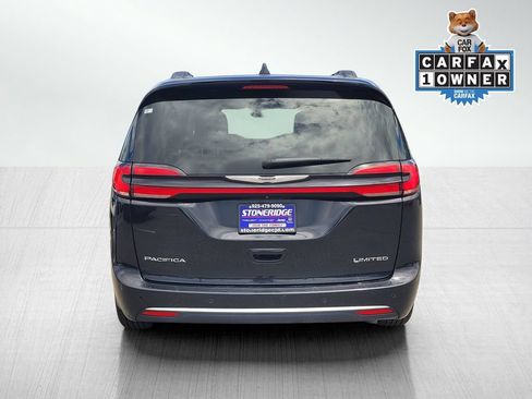 Used 2023 Chrysler Pacifica Limited FWD image 5