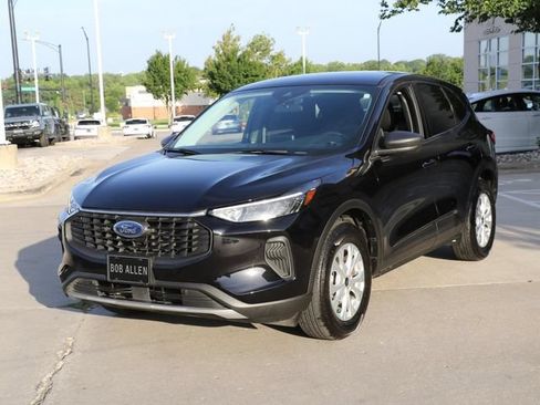 Used 2025 Ford Escape Active w/ Cold Weather Package AWD/4WD image 3