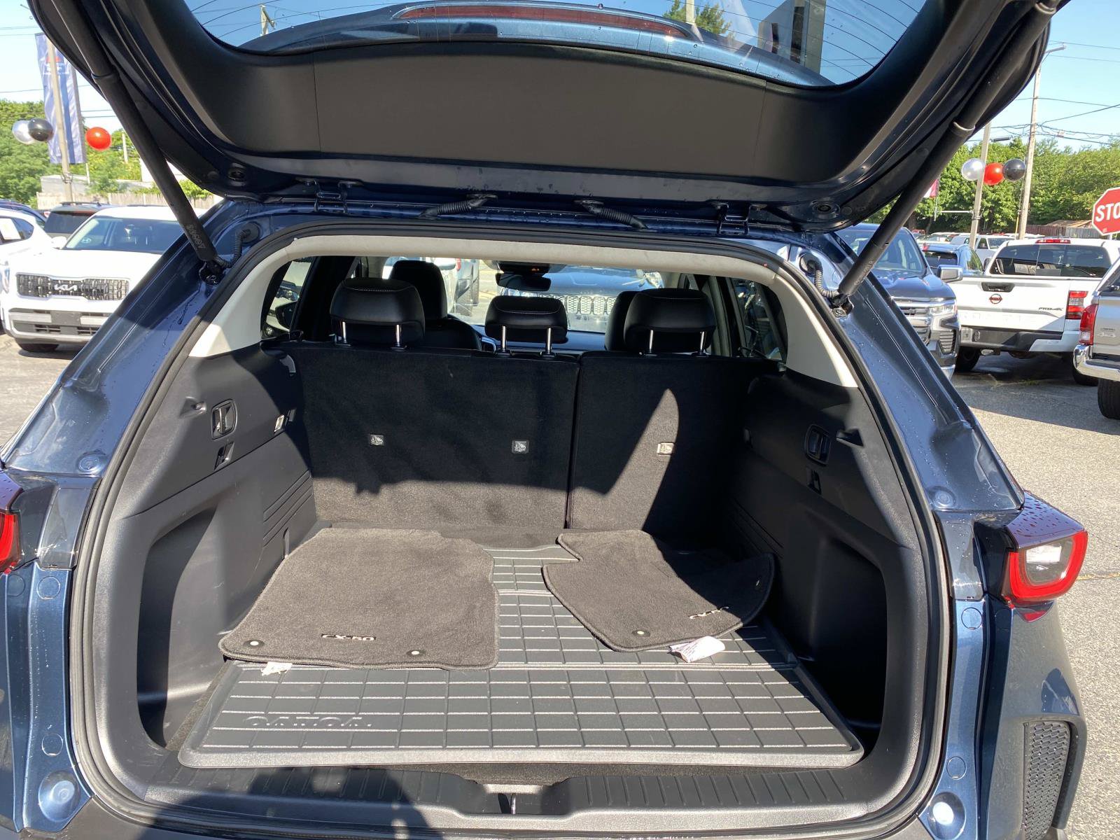 Used 2025 MAZDA CX-50 AWD 2.5 S w/ Cargo Package image 5