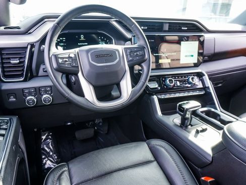Used 2024 GMC Sierra 1500 Denali w/ Denali Reserve Package image 13