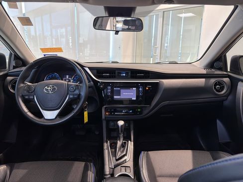 Used 2017 Toyota Corolla SE image 14