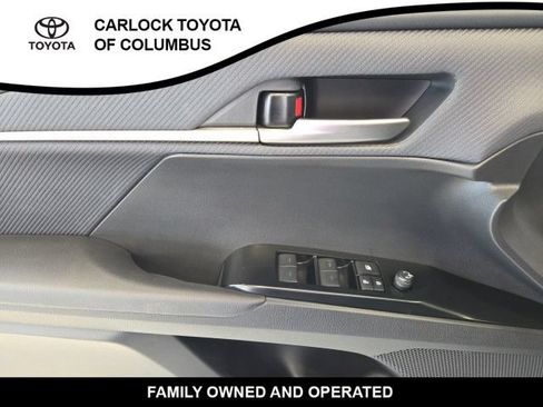 Used 2025 Toyota Camry SE FWD image 12