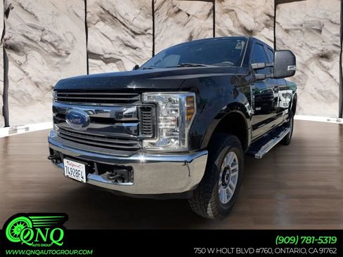 Used 2018 Ford F350 XLT image 1