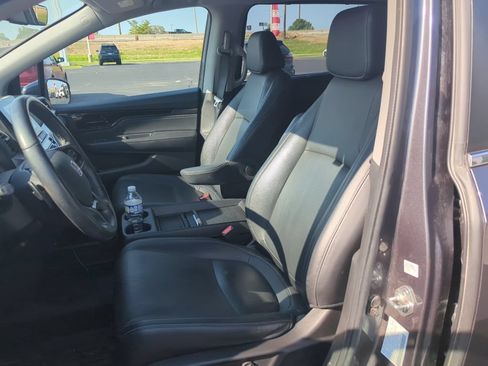 Used 2022 Honda Odyssey Touring image 5